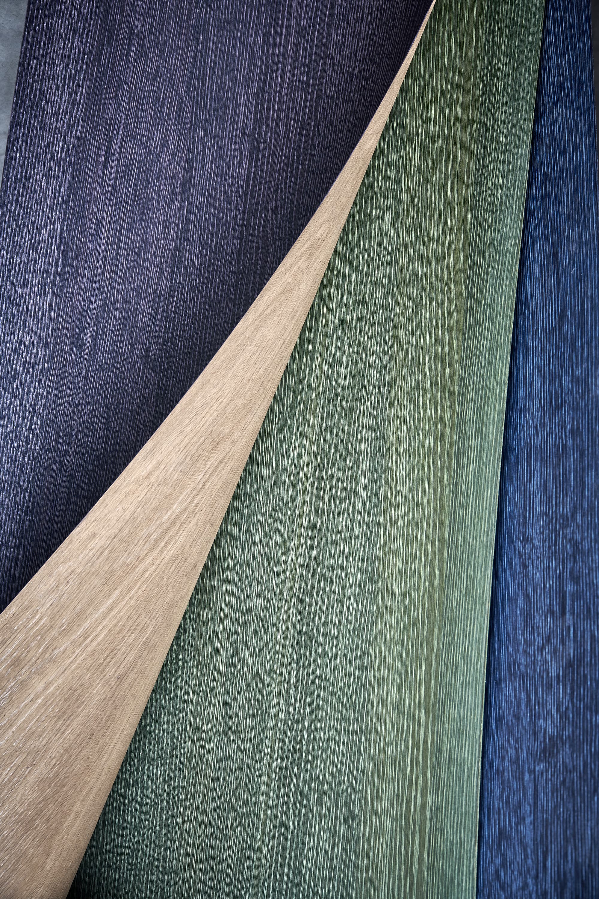 Coloured Veneer Collection auf der Clerkenwell Design Week