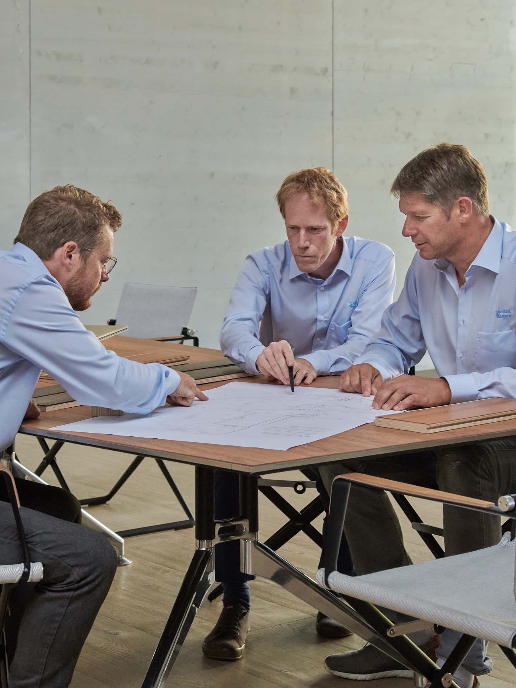 Support destiné à l’aménagement intérieur de yachts